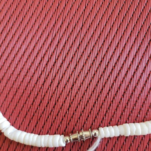 Vintage Puka 1970's White Shell 7" Necklace - Good Karma - Picture 2 of 3